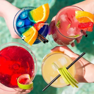 Sommercocktails-rezepte-stocksy-3257253